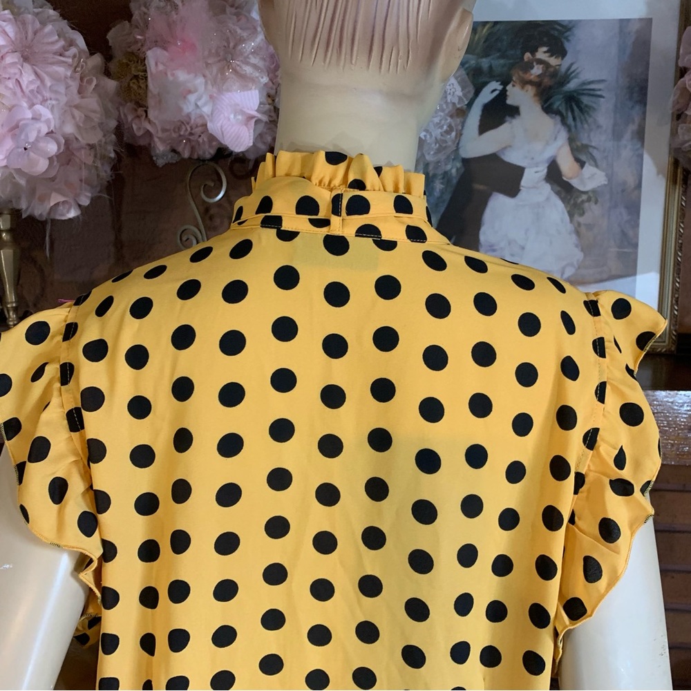 NEW YORK & COMPANY 7TH AVENUE DESIGN YELLOW & BLACK POLKA-DOT BLOUSE NWT (L) - Picture 7 of 12
